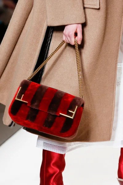 Look 81